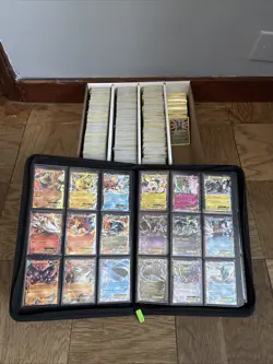 Pokemon Binder & Pokemon Bulk Lot. 2000+ Card Lot. - Image 1