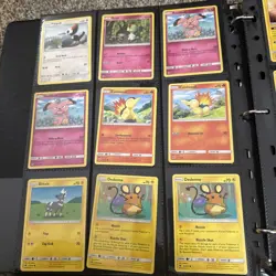 HUGE pokemon Card Binder! Various Sun And Moon Sets Hundreds Of Cards! - Image 3