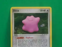 Vintage 2005 Pokemon TCG EX Delta Species Ditto 35/113 2005 Non Holo Card MINT - Image 3