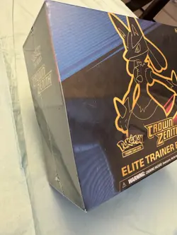 Pokemon TCG Crown Zenith Etb - Image 2