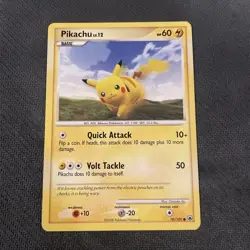Pikachu 70/100 Pokemon Majestic Dawn Common 2008 LP - Image 1