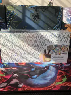 🔥 Pokemon Prismatic Evolutions SPC Super Premium Collection Box New Sealed 🔥 - Image 2