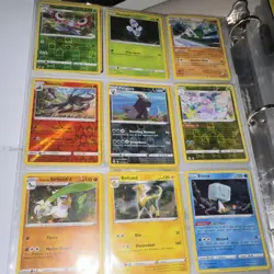 Pokemon TCG Binder Collection Sword & Shield Sun & Moon Pikachu Charizard Holo - Image 4