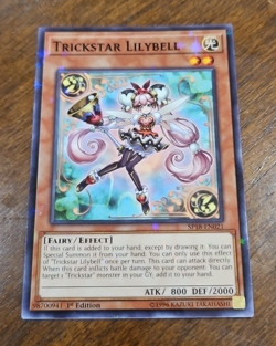 Trickstar Lilybell - SP18-EN021 - Starfoil Rare - 1st Edition - Image 1