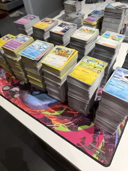5500+ Pokemon TCG Common/Uncommon Bulk Card Lot - No energy or holos - Image 1