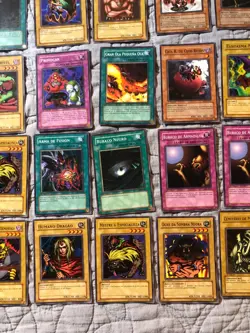 Vintage Lot Of 103 Spanish 1st Edition Yu-Gi-Oh Cards Mixed Sets - Image 3