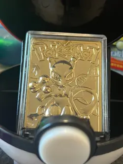 Pokemon Mewtwo 23k Gold Plated Trading Card 1999 Burger King and Mewtwo Toy - Image 2