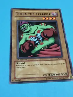 YU-GI-OH! - 1ST EDITION TERRA THE TERRIBLE LOB-080 (1996) - LP CARD - Image 1