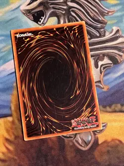 Yugioh HOLOBLEED MISPRINT Dark Magician SDY-006 Ultra Rare Unlimited 1.5 WAVY - Image 4