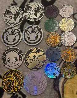 Tcg 18 pokemon Big and Small coin lot - Image 1
