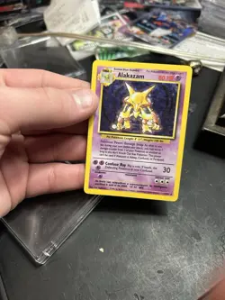 Rare 1995 Pokemon Original Holo Alakazam Card 1/102 Collectible - Image 1