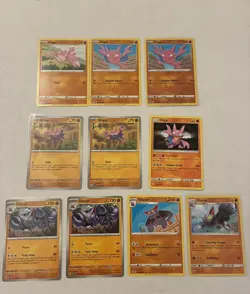 Lot Of 10 Gligar and Gliscor Pokemon Cards - Image 1