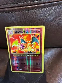 Pokemon TCG Charizard Reverse Holo 11/108 Evolutions, XY era (DMG) - Image 3