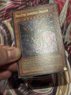 Red-Eyes Darkness Dragon SD1-EN001 1st Edition Ultra Rare - Image 4