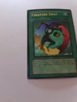 Yu-Gi-Oh! TCG Creature Swap Legacy of Darkness LOD-081 1st Edition NM - Image 2