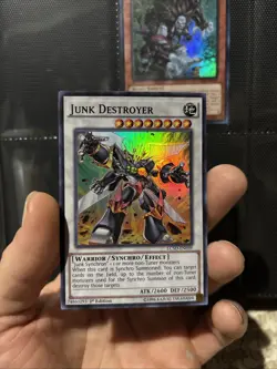 Yu-Gi-Oh Junk Destroyer LC5D-EN039 Super Rare 1st Edition Near Mint Condition - Image 1