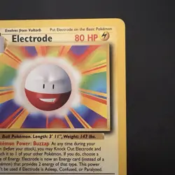 Pokemon Vintage Non-holo Rare Electrode Base Set 21/102 Wotc 1999 - Image 3