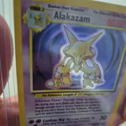 Alakazam Holo Base Set 1/102 Vintage 1999 Pokemon Card WOTC Rare - Image 5