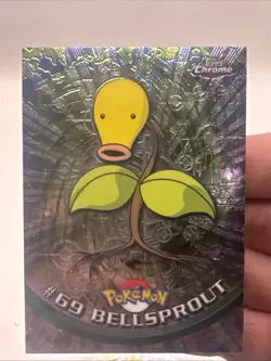Bellsprout 2000 Topps Chrome Pokemon #69 - Image 1