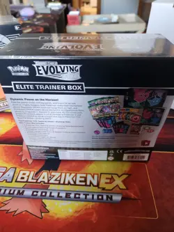 Pokemon Evolving Skies Elite Trainer Box ETB Brand New/Factory Sealed - Image 4