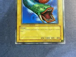 YuGiOh! 7 Colored Fish - GLD1-EN001 Common Limited Edition Near Mint - Image 2