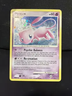 2007 POKEMON DIAMOND & PEARL SECRET WONDERS #15 MEW-HOLO - Image 1