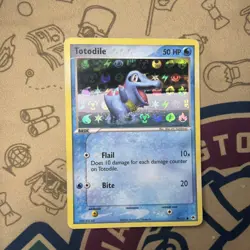 2004 Pokemon Card Totodile EX Hidden Legends Reverse Holo 79/101 - Image 3