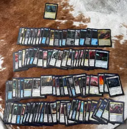 MTG Warhammer 40k Commander Decks Set of 4 with sleeves and deckboxes read desc - Image 2