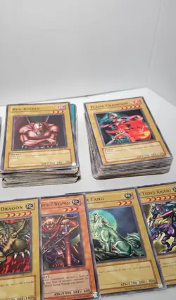 Yu-Gi-Oh! Bulk Lot ~200 Vintage Cards LOD MRD LOD SDY SDP - Image 3