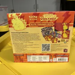 Pokemon TCG: Sword & Shield-Vivid Voltage Elite Trainer Box (133 Cards) 820650807688 - Image 2