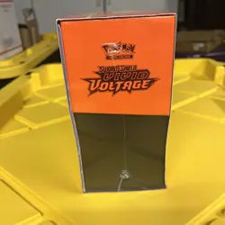 Pokemon TCG: Sword & Shield-Vivid Voltage Elite Trainer Box (133 Cards) 820650807688 - Image 5