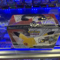 Pokemon TCG Celebrations Collector Chest - Multicolor 820650809415 - Image 2