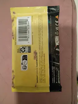 Magic: The Gathering Universes Beyond Fallout Collector Booster Pack 15 Cards - Image 2