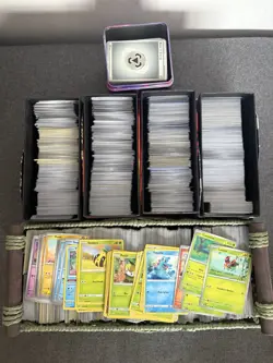 Pokemon Collectible Cards Bundle Joblot 400 cards. - Image 1