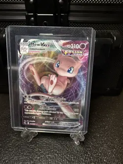 Mew VMAX 114/264 Fusion Strike Near Mint Ultra Rare Holo Pokemon Card - Image 1