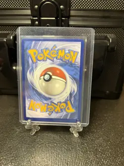 Mew VMAX 114/264 Fusion Strike Near Mint Ultra Rare Holo Pokemon Card - Image 2