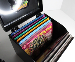 READ Weird N Wild Creatures Knowledge Large Index Cards Trading Cards Hard Case - Image 4