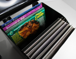 READ Weird N Wild Creatures Knowledge Large Index Cards Trading Cards Hard Case - Image 5