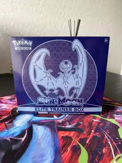Pokemon TCG: Sun & Moon Elite Trainer Box (Lunala) 728192530920 - Image 1
