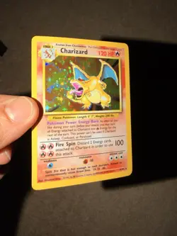 Pokemon TCG Base Set Charizard 004/102 Holo Rare 1999 Unlimited Vintage Card - Image 3
