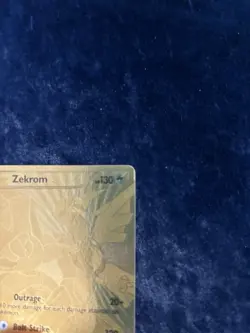 2013 Pokemon Black & White Legendary Treasures Zekrom Gold 115/113 Secret Rare - Image 3
