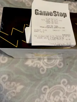Pokemon TCG: 25th Anniversary Celebrations Elite Trainer Box (2021) 820650809439 - Image 4
