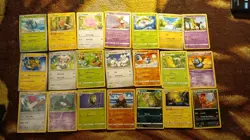 1000+ Pokemon Card Lot, Closet Find Common, Un Common Some Vintage ,& Some Holos - Image 2