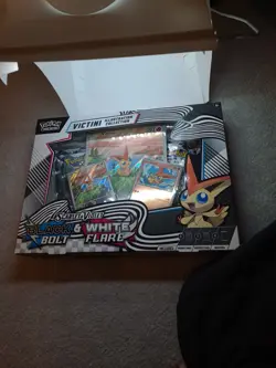 Victini Illustration Collection – Pokemon TCG – Factory Sealed - Image 4