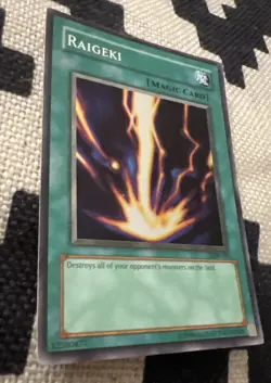 Yugioh Raigeki LOB-053 Super Rare Vintage Magic Card - Image 2