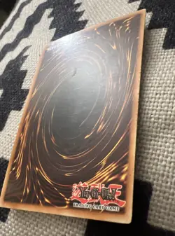 Yugioh Raigeki LOB-053 Super Rare Vintage Magic Card - Image 5