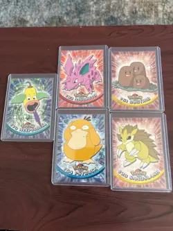 topps pokemon 5 cards freshly pulled - Image 1
