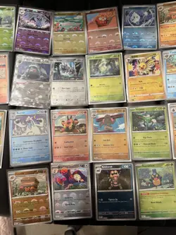 Pokemon Cards Pokeball & Masterball Reverse Holo 33 Card Mixed Lot NM - Image 3