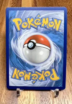 Pidgeot V 137/196 Ultra Rare Lost Origin Pokemon Card NM - Image 2