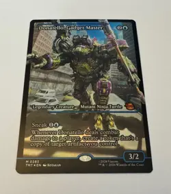 MtG: *Foil Showcase* Donatello, Gadget Master (Teenage Mutant Ninja Turtles), NM - Image 2
